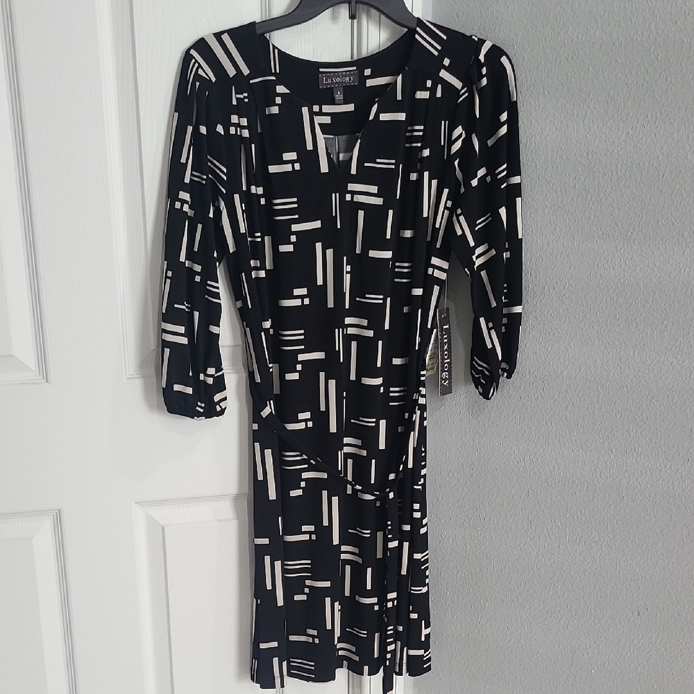 Loxology Geometric Black and White Dress
